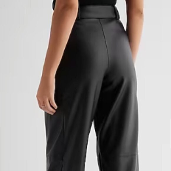 NWT Express High Waisted Faux Leather Belted Utility Ankle Pant Black Size 4S - Picture 3 of 13
